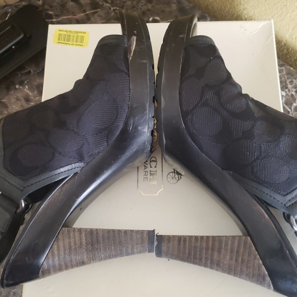 COACH Heels - Picture 2 of 8